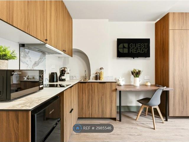 Studio for rent in Wealdstone, Greater London
