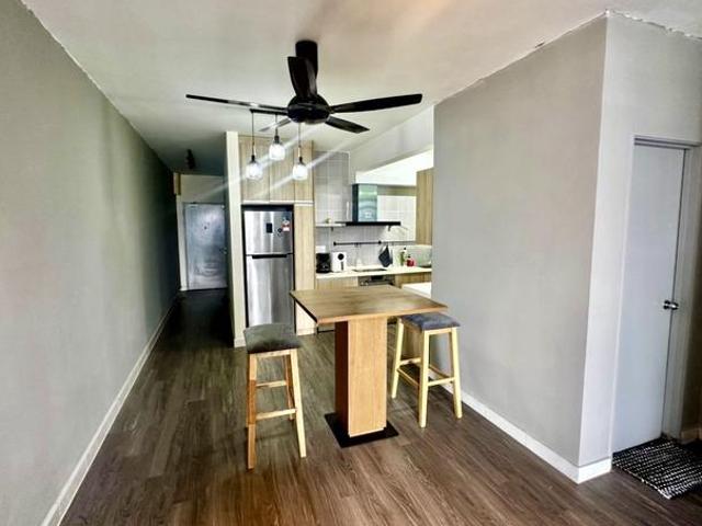 Apartment for rent in Tanjong Sepat, Selangor