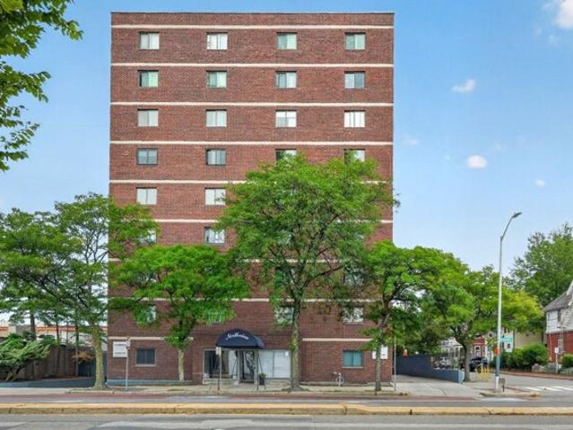 Condo for sale in Cambridge, Middlesex County