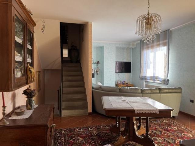 Villa Indipendente in vendita a Rinchiostra, Marina Di Massa