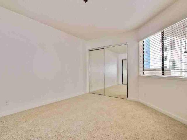 Apartment for rent in Canoga Park, California