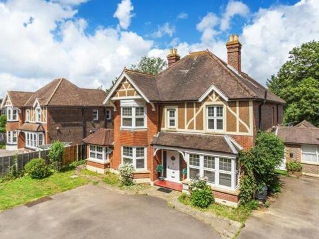 House for sale in Meath Green, Reigate and Banstead