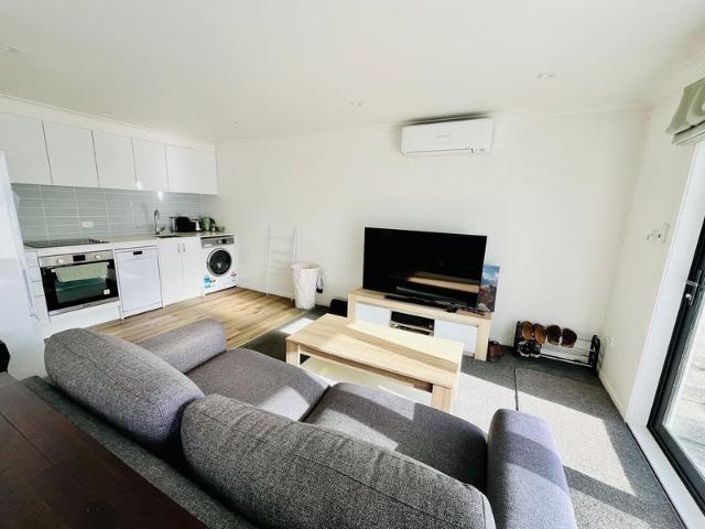 Apartment for rent in Oratia, Oroua County
