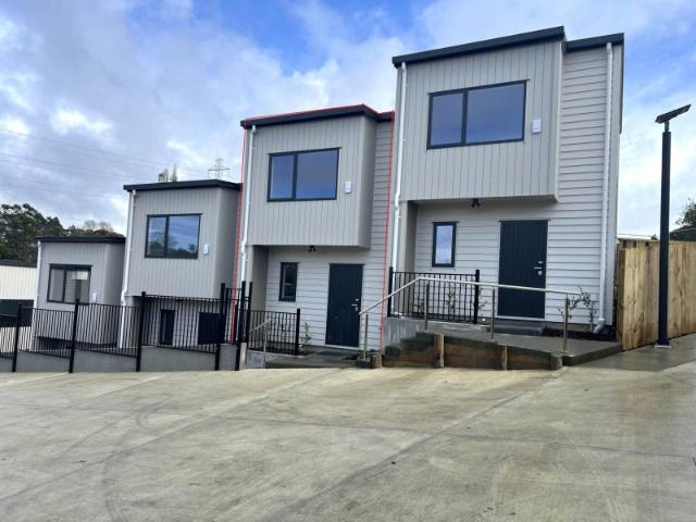 House for rent in Massey West, Henderson-Massey
