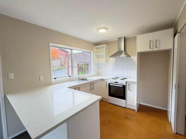 House for rent in Massey, Henderson-Massey