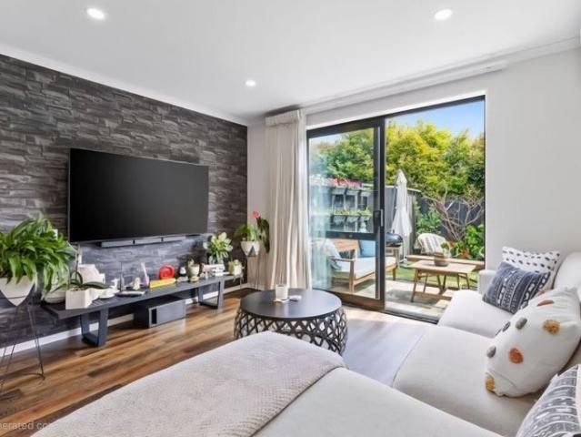 House for rent in Oratia