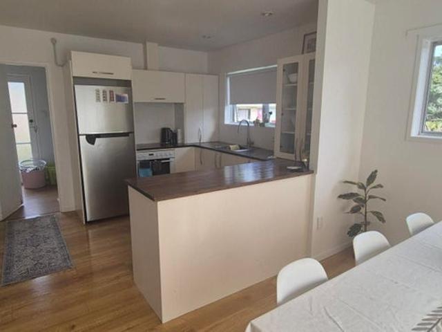 House for rent in Royal Heights, Henderson-Massey