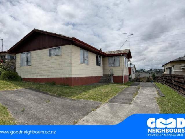 House for rent in Oratia