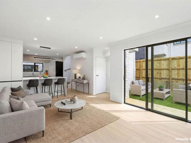 House for rent in Massey, Henderson-Massey