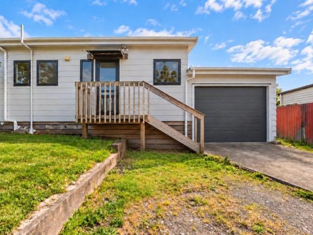 House for rent in Massey West, Henderson-Massey