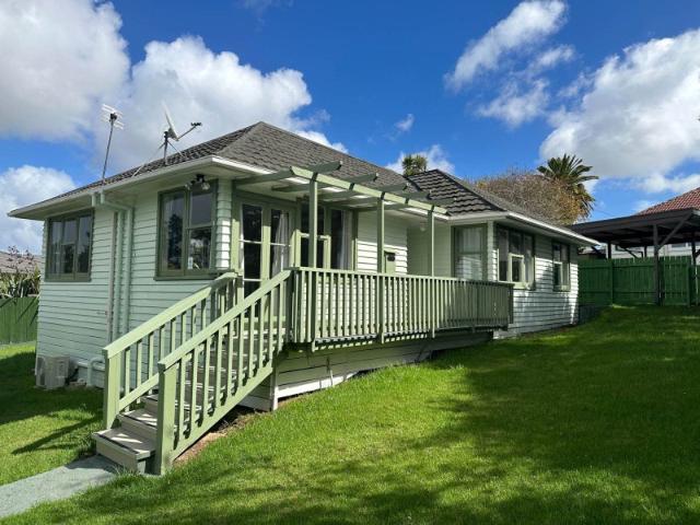 House for rent in Oratia, Oroua County