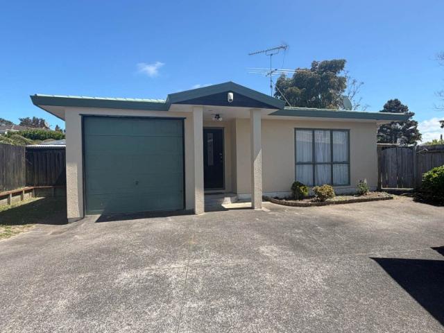 House for rent in Royal Heights, Henderson-Massey
