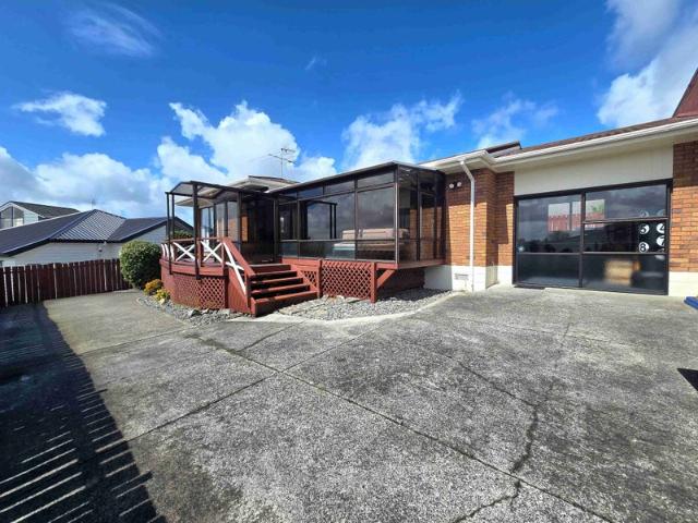 House for rent in Royal Heights, Henderson-Massey