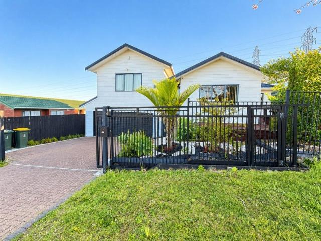 House for rent in Massey West, Henderson-Massey