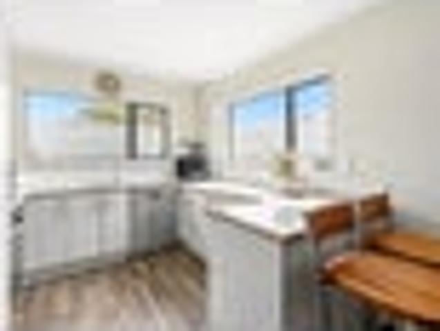 House for rent in Royal Heights, Henderson-Massey