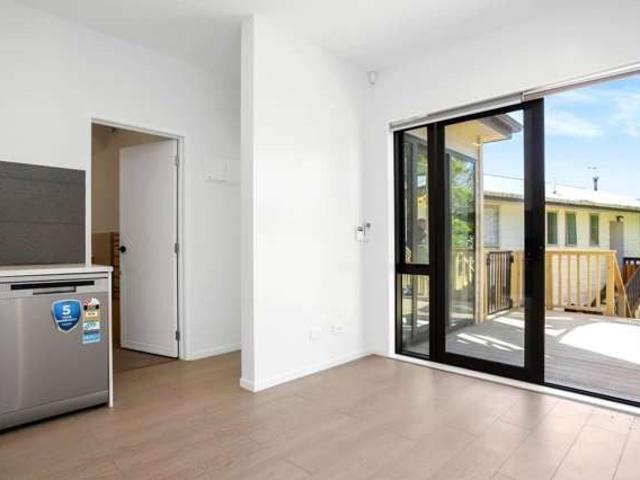 Apartment for rent in Oratia