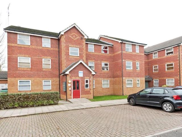 House for rent in Furzedown, Greater London