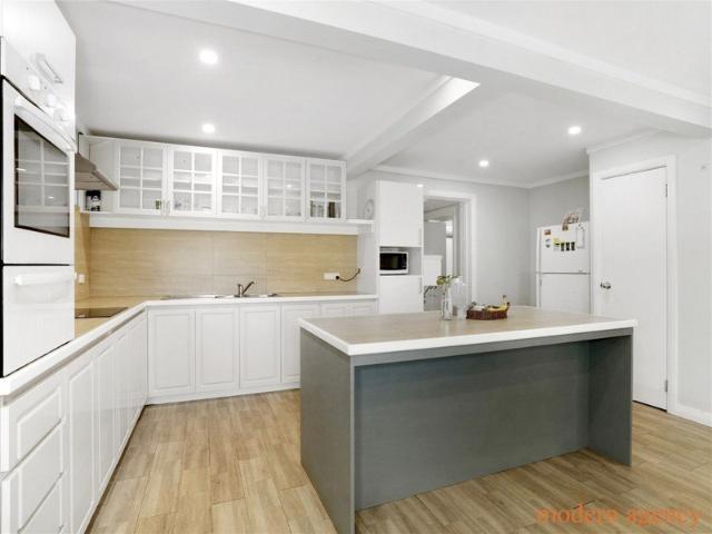 House for sale in Calista, Western Australia