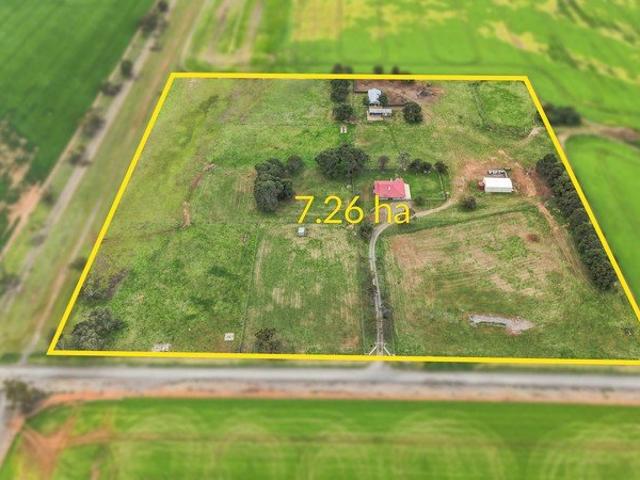 Cottage for sale in Tarlee, South Australia