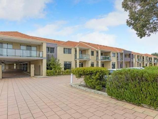 House for rent in Cockburn, Western Australia