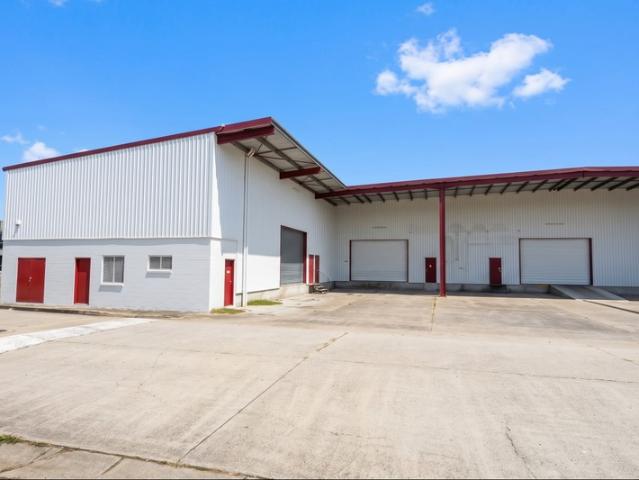 Warehouse for rent in Hyde Park, Townsville