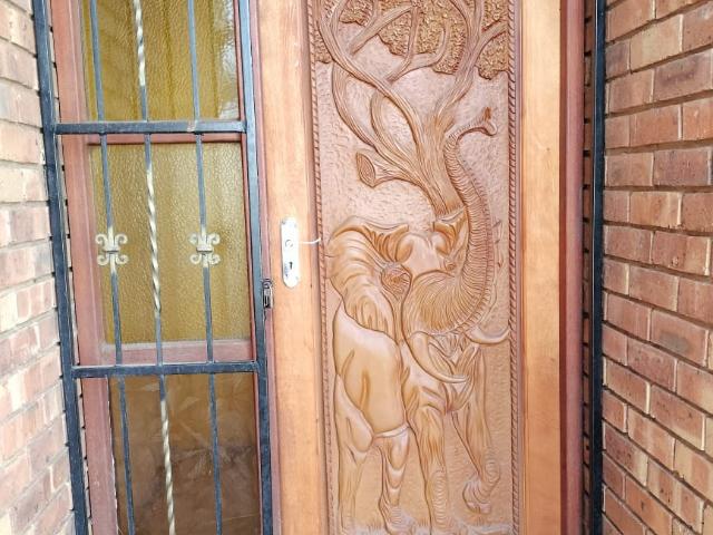 House for sale in Vosloorus