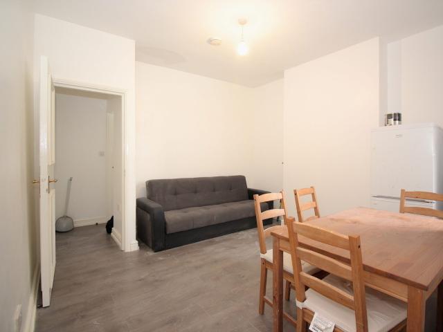 Apartment for rent in Wealdstone, Greater London