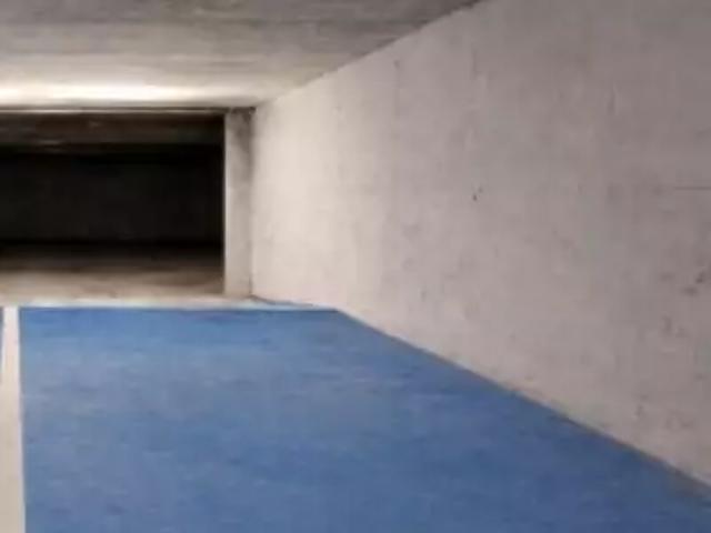 Garage vente à Atlantis, Massy