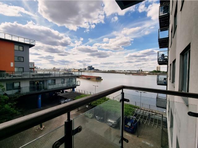 Apartment for rent in Charlton Riverside, Greater London