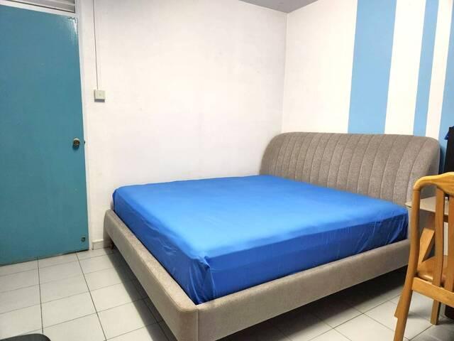 Room for rent