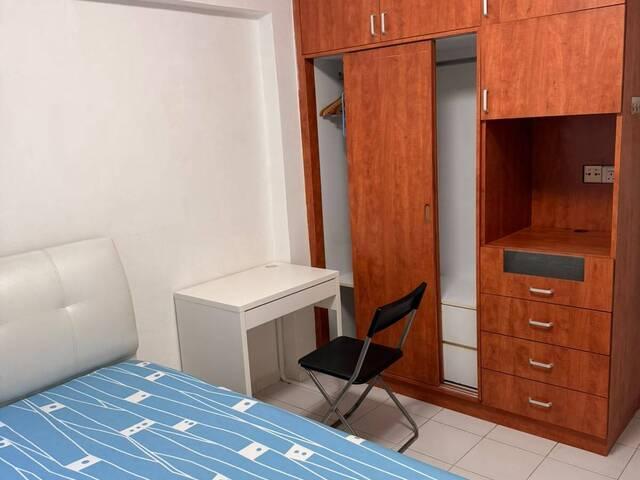 Room for rent