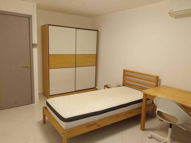 Room for rent