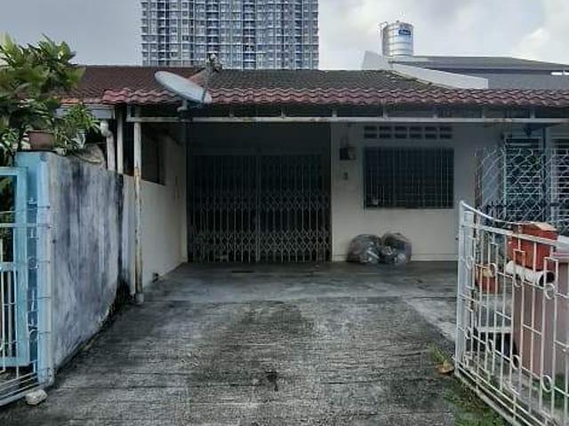 Room for rent in Petaling, Damansara Damai