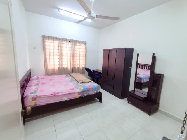 Room for rent in PJU 6, Petaling Jaya