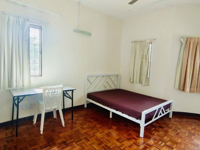 Room for rent in Petaling, Damansara Damai
