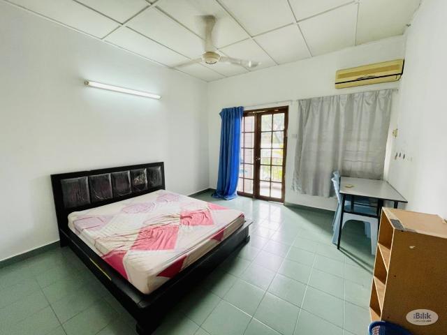 Room for rent in Petaling, Subang Jaya