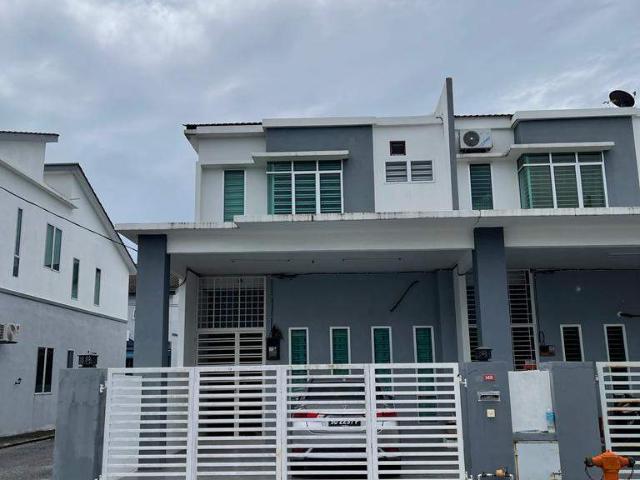 Room for rent in Perak, Intan