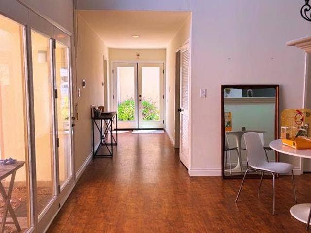 Room for rent in University Park, Irvine