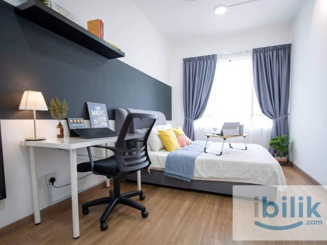 Room for rent in Petaling, Alam Impian