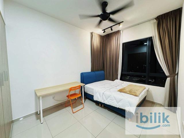 Room for rent in Kampung Baru Salak Selatan, Kuala Lumpur