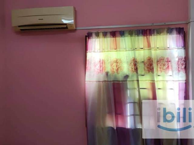 Room for rent in Malaka