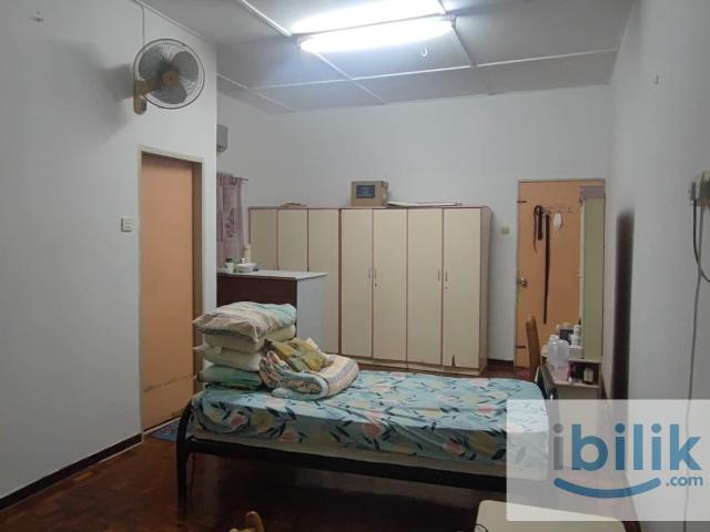 Room for rent in Petaling, Damansara Damai