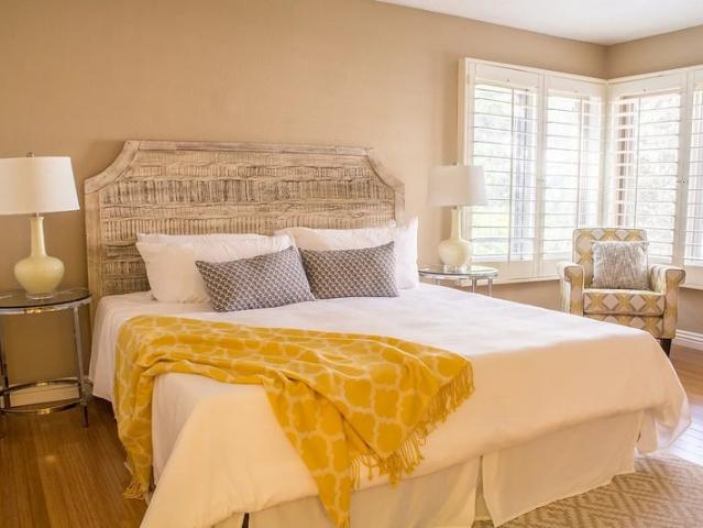 Room for rent in West Newport, Newport Beach