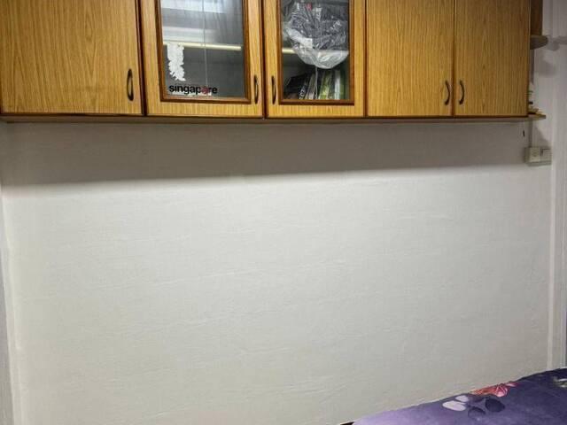 Room for rent in Kebun Baru, Singapore