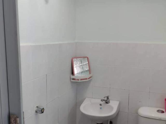 Room for rent in Petaling, Alam Impian