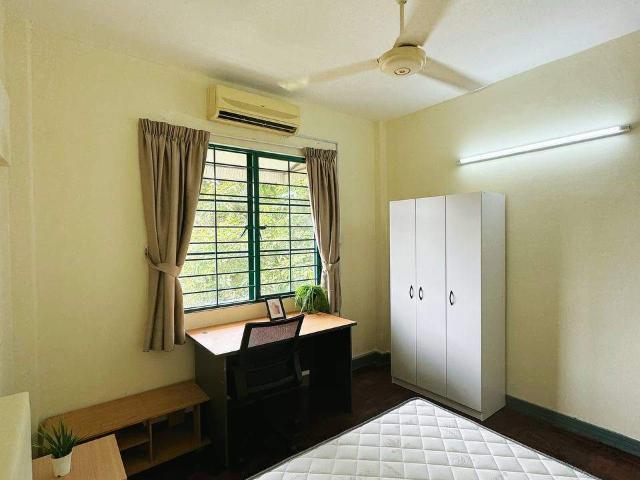 Room for rent in Petaling, Damansara Damai