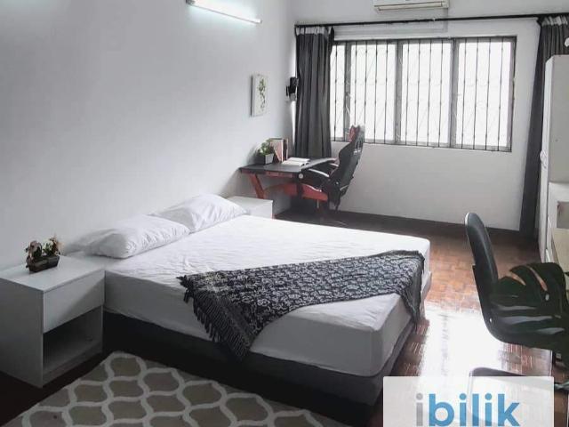 Room for rent in Petaling, Damansara Damai