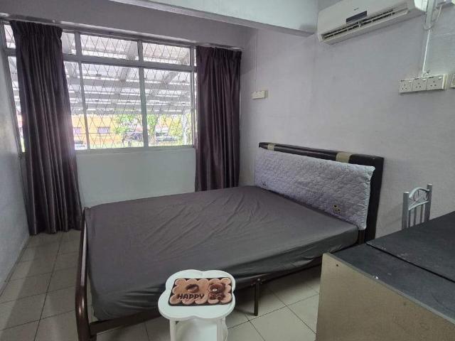 Room for rent in Wellesley, Penang