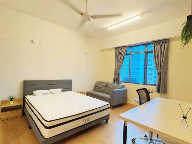 Room for rent in Petaling, Damansara Damai