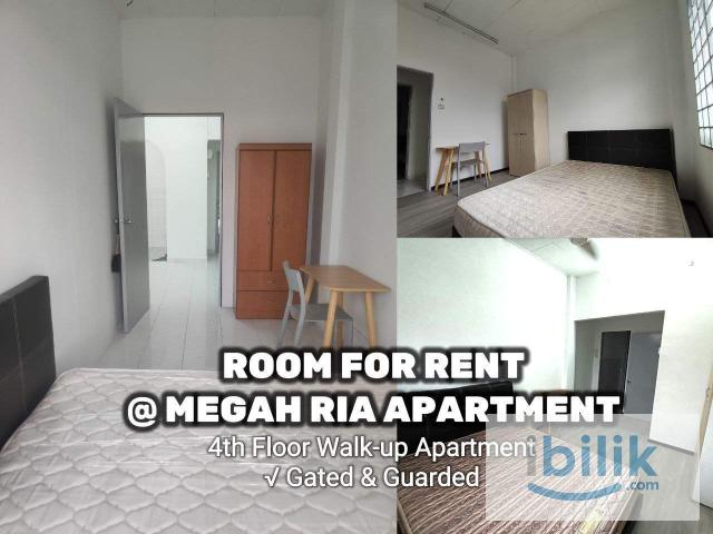 Room for rent in Taman Megah Ria, Pasir Gudang